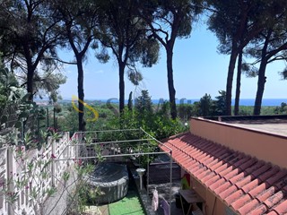 Trilocale in Affitto a Stalettì, 800&euro;, 75 m², arredato