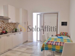 Trilocale in Affitto a Catanzaro, zona Lido Corso, 1'800&euro;, 55 m², arredato
