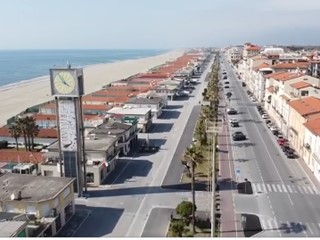 Appartamento in Vendita a Viareggio, 930'000&euro;, 136 m², arredato
