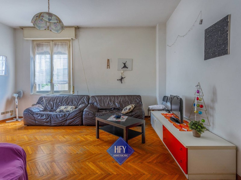 Quadrilocale in Vendita a Parma, 223'000&euro;, 146 m²