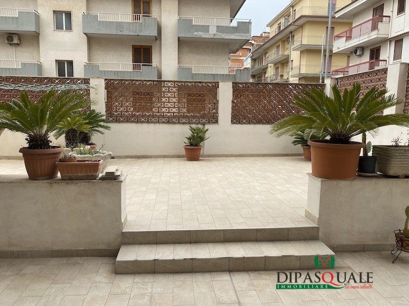 Appartamento in Affitto a Ragusa, 420&euro;, 122 m²