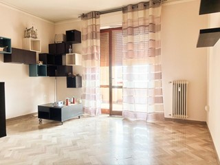 Appartamento in Vendita a Empoli, 289'000&euro;, 120 m², con Box