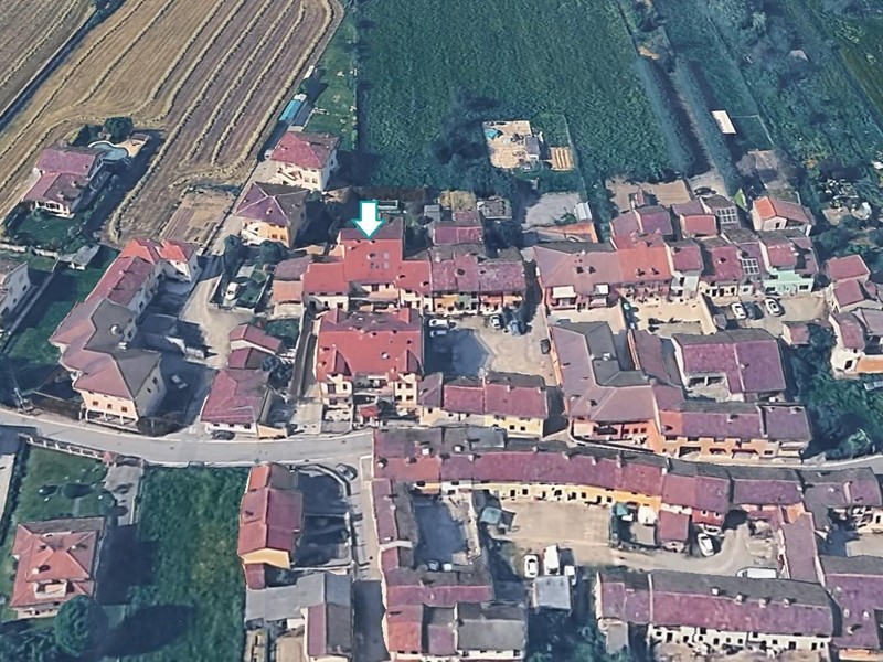 Quadrilocale in Vendita a San Colombano al Lambro, 54'000&euro;, 65 m², con Box