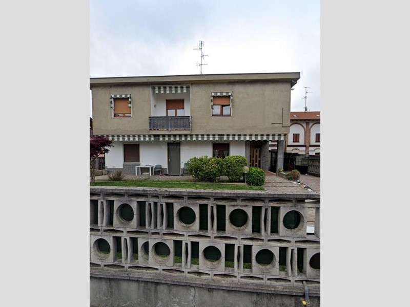Quadrilocale in Vendita a Cogliate, 142'900&euro;, 109 m², con Box