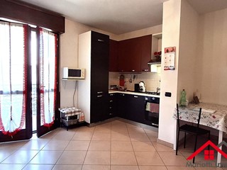 Trilocale in Vendita a Cascina, 185'000&euro;, 70 m², con Box