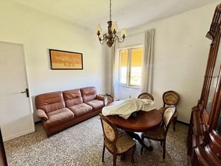 Quadrilocale in Vendita a Massa, 150'000&euro;, 90 m²