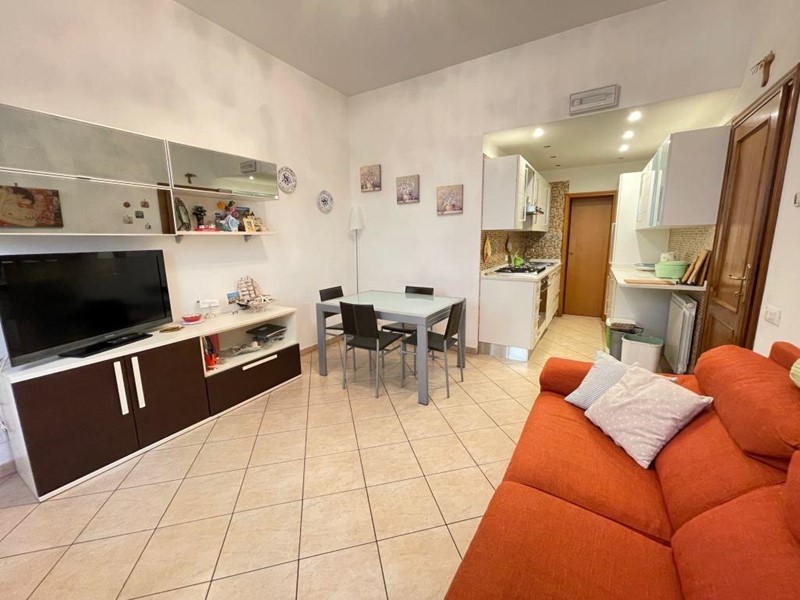Trilocale in Affitto a Camaiore, zona Lido di Camaiore, 1'000&euro;, 70 m², arredato