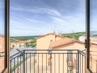 Quadrilocale in Vendita a Monte Romano, 65'000&euro;, 83 m²
