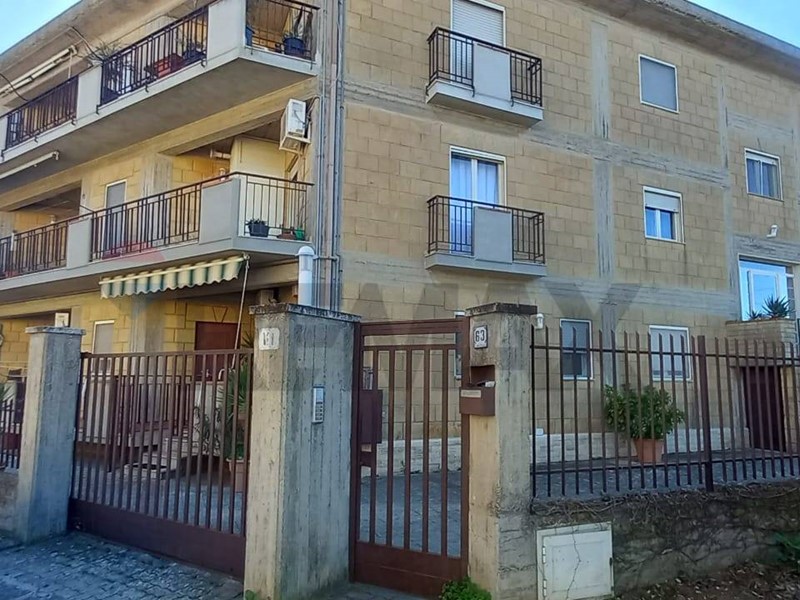 Appartamento in Vendita a Caltagirone, 89'000&euro;, 120 m²