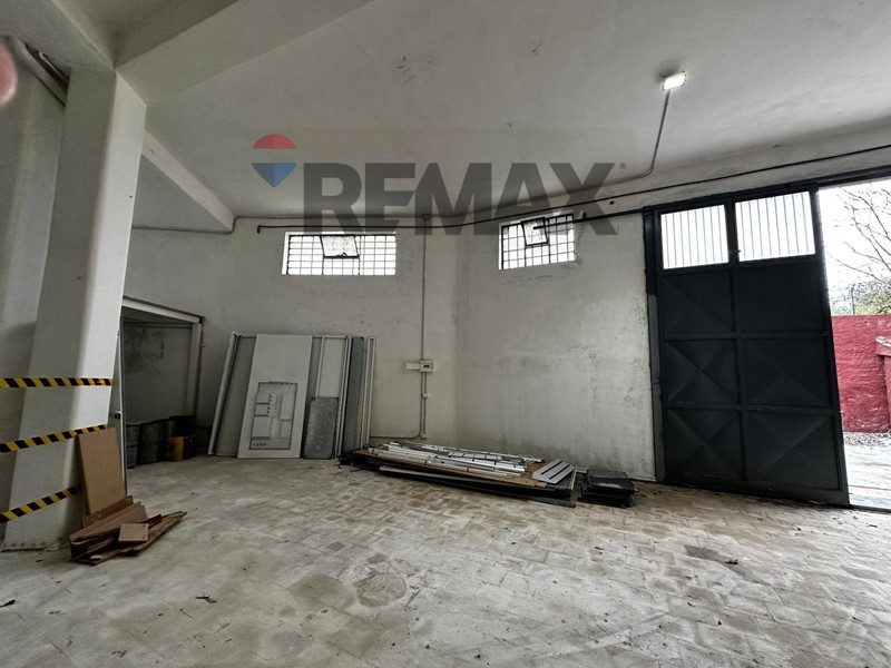 Monolocale in Vendita a Mascalucia, 269'000&euro;, 368 m², con Box