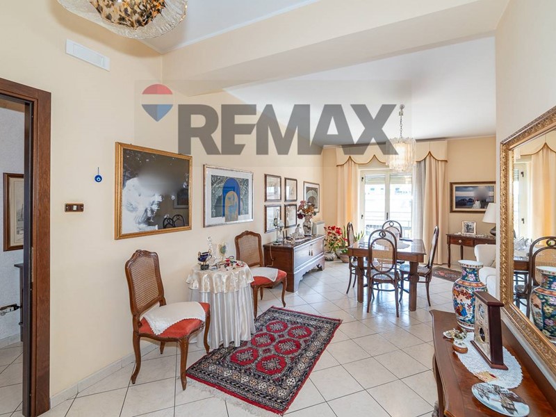 Quadrilocale in Vendita a Catania, 270'000&euro;, 130 m²