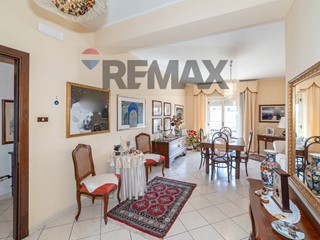 Quadrilocale in Vendita a Catania, 270'000&euro;, 130 m²