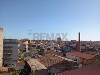 Trilocale in Vendita a Catania, 33'000&euro;, 55 m²