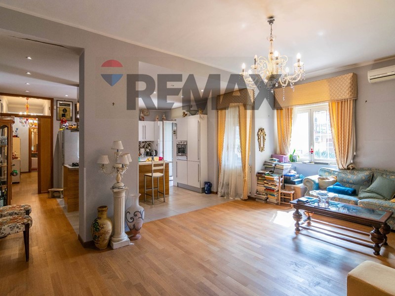 Appartamento in Vendita a Tremestieri Etneo, 235'000&euro;, 135 m²