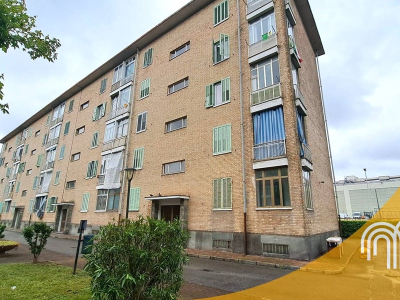 Trilocale in Vendita a Torino, 135'000&euro;, 75 m²