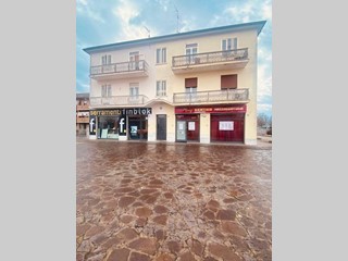 Quadrilocale in Vendita a Ferrara, 110'000&euro;, 95 m²