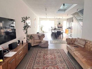 Quadrilocale in Vendita a Mantova, 178 m²