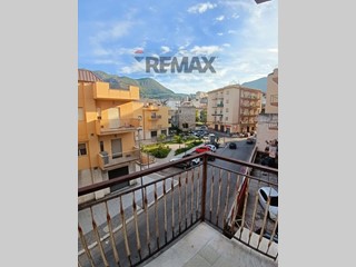 Appartamento in Affitto a Carini, 400&euro;, 96 m²