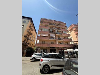 Appartamento in Affitto a Cosenza, 800&euro;, 153 m²