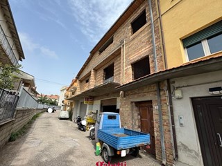 Appartamento in Vendita a San Salvo, 52'000&euro;, 200 m²