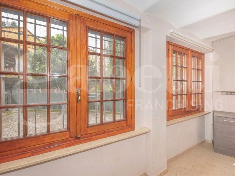 Trilocale in Vendita a Rivoli, 135'000&euro;, 91 m²