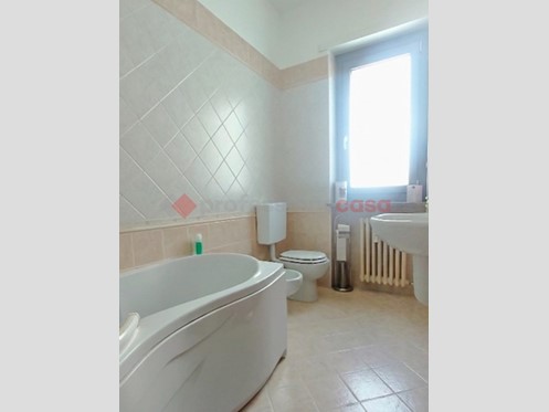 Quadrilocale in Vendita a Pinerolo, 165'000&euro;, 97 m²