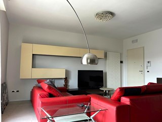 Attico in Vendita a Pescara, 295'000&euro;, 154 m², con Box