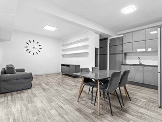 Bilocale in Vendita a Milano, 200'000&euro;, 60 m², arredato