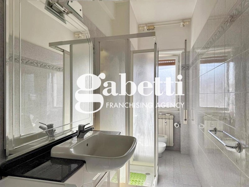 Bilocale in Vendita a Roma, 269'000&euro;, 83 m²