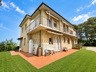 Bilocale in Vendita a Bibbona, zona Marina Di Bibbona, 159'000&euro;, 56 m²