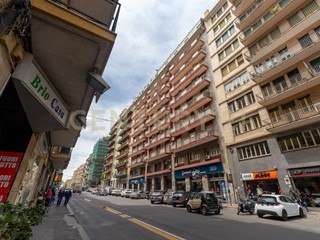 Quadrilocale in Vendita a Catania, 198'000&euro;, 114 m²