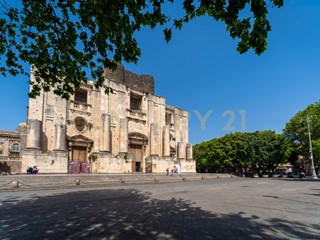 Quadrilocale in Vendita a Catania, 139'000&euro;, 107 m²
