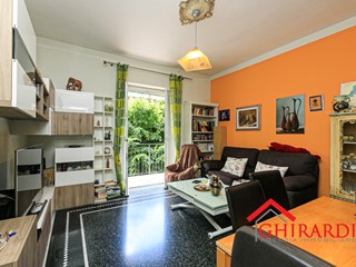 Appartamento in Vendita a Genova, zona Sestri Ponente, 158'000&euro;, 125 m²