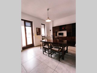 Appartamento in Affitto a Torino, zona San Paolo, 1'500&euro;, 110 m², arredato