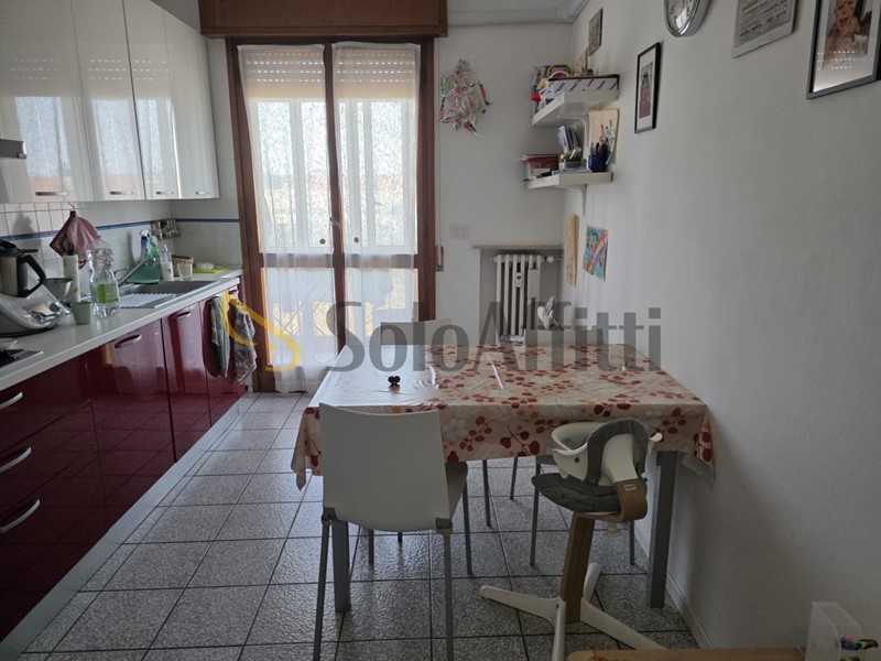 Trilocale in Affitto a Santarcangelo di Romagna, 800&euro;, 90 m², con Box