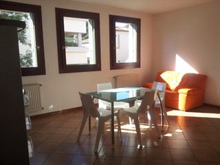 Trilocale in Affitto a Bassano del Grappa, zona VICINANZE CENTRO STORICO, 450&euro;, 42 m², arredato