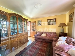 Appartamento in Affitto a Lucca, zona Sant'Alessio, 900&euro;, 100 m², arredato