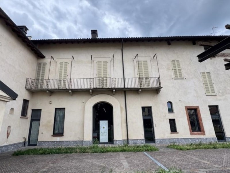 Trilocale in Vendita a Locate di Triulzi, 86'250&euro;, 84 m², con Box