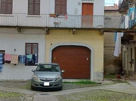 Bilocale in Vendita a Vaprio d'Adda, 44'000&euro;, 53 m²