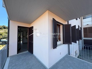 Appartamento in Vendita a Rosignano Marittimo, zona Nibbiaia, 165'000&euro;, 85 m², arredato, con Box