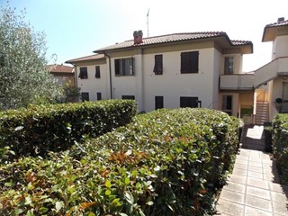 Trilocale in Vendita a Rosignano Marittimo, 165'000&euro;, 70 m², con Box