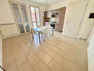 Trilocale in Vendita a San Miniato, 175'000&euro;, 70 m², con Box