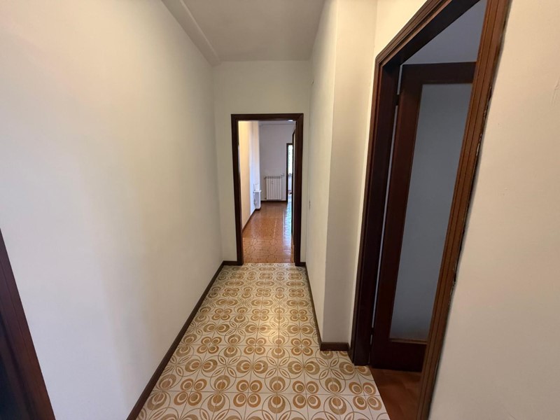 Appartamento in Vendita a Pisa, 330'000&euro;, 130 m², con Box
