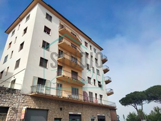 Quadrilocale in Vendita a Perugia, 120'000&euro;, 129 m²
