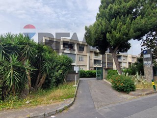 Appartamento in Vendita a Catania, 127'000&euro;, 130 m²
