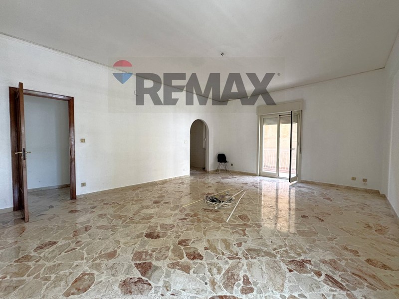 Appartamento in Vendita a Villabate, 129'000&euro;, 149 m²