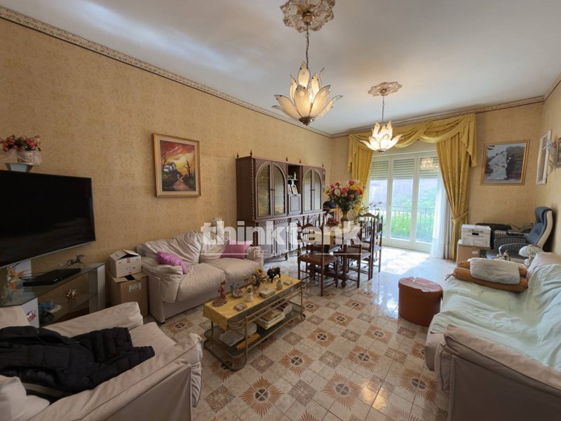 Appartamento in Vendita a Siracusa, 109'000&euro;, 147 m²