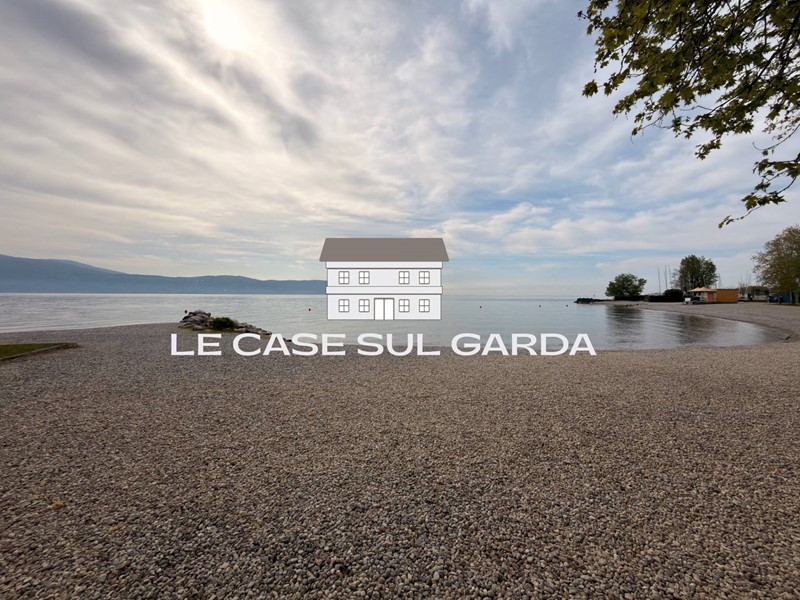 Bilocale in Vendita a Toscolano Maderno, 188'000&euro;, 57 m²