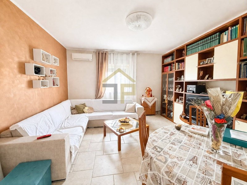 Quadrilocale in Vendita a Palermo, 165'000&euro;, 133 m²