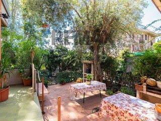Appartamento in Vendita a Aci Castello, 345'000&euro;, 240 m²